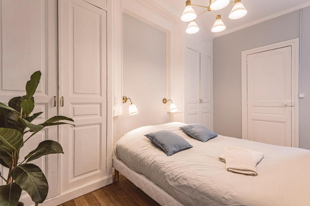 Apartamento Roi soleil, face à la Cathédrale - 2G Reims Exterior foto